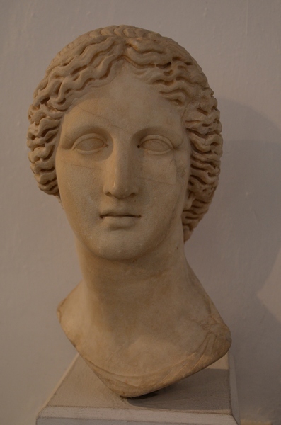 New Paphos, Head of Artemis