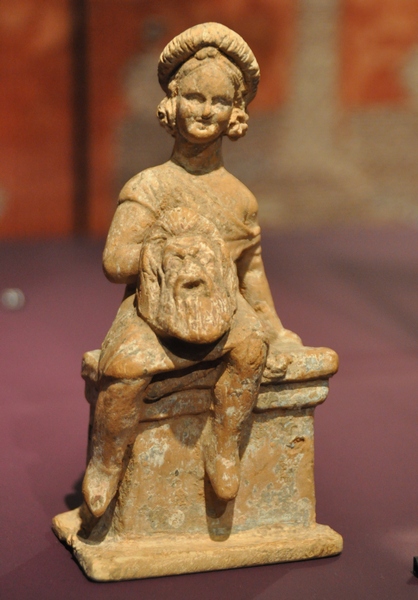 Thebes, Figurine of a young actor