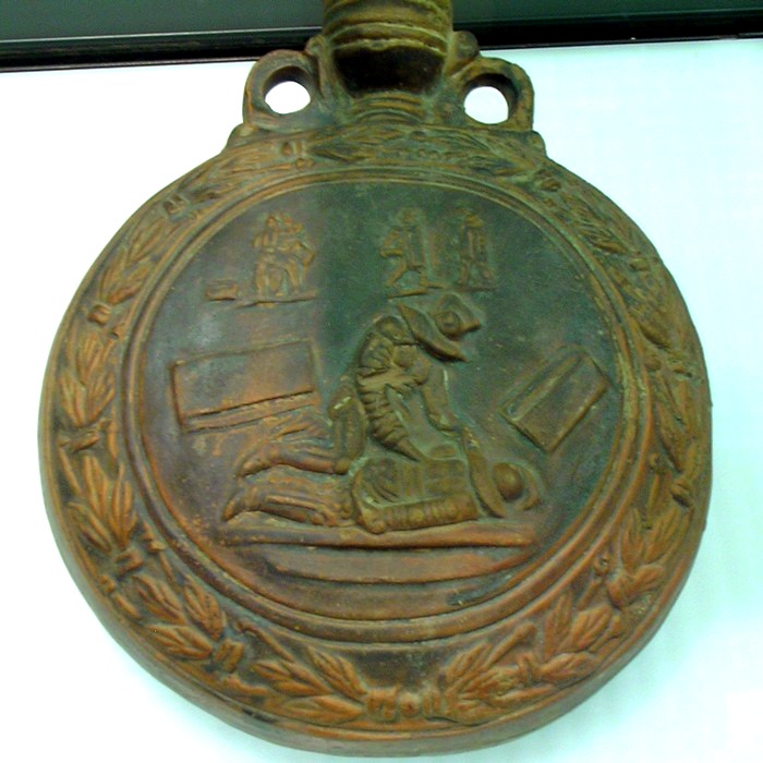 Cologne, Bottle with the end of a gladiator fight