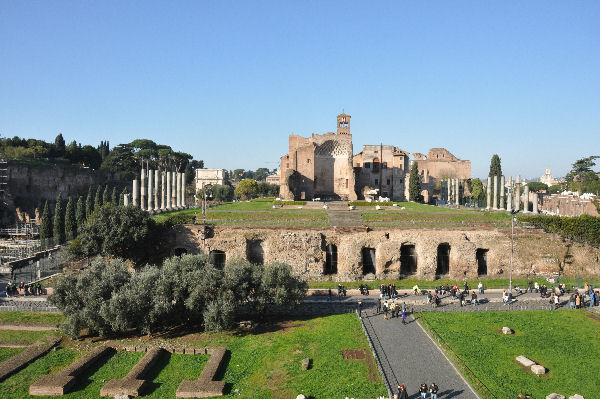 Rome, Temple of Venus and Roma, Substructure
